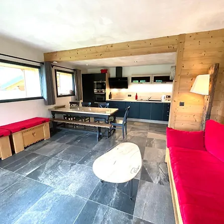 De Charme Avec Grande Terrasse Et Vue Degagee - Fr-1-505-35 شقة *